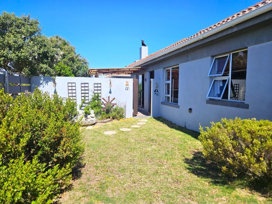 3 Bedroom Property for Sale in Pearly Beach Western Cape